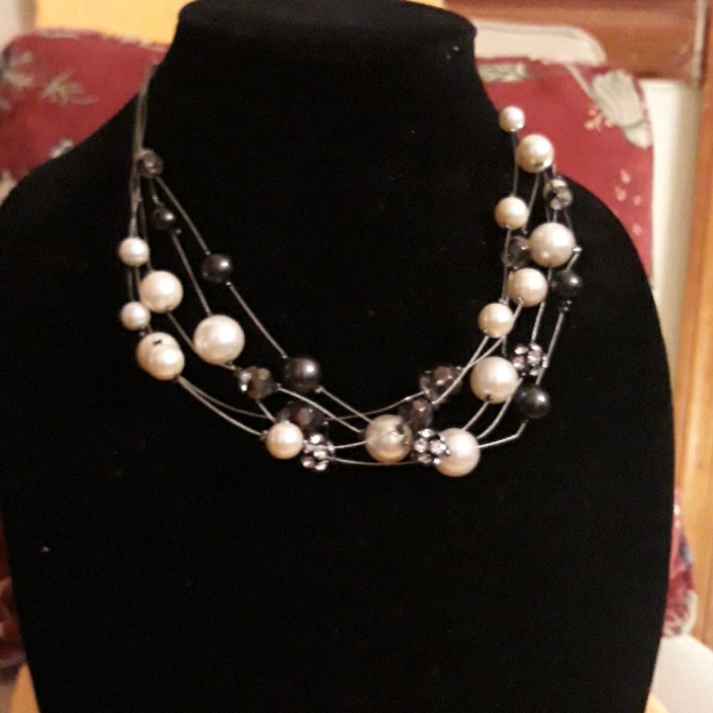 Suspension Necklace